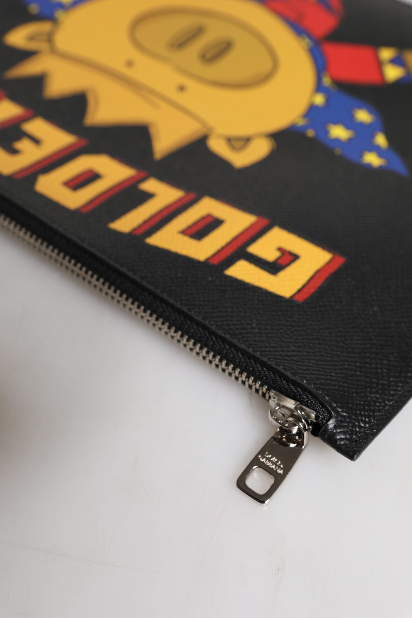 Black Leather Golden Pig Print Logo Plaque Men Pouch Bag