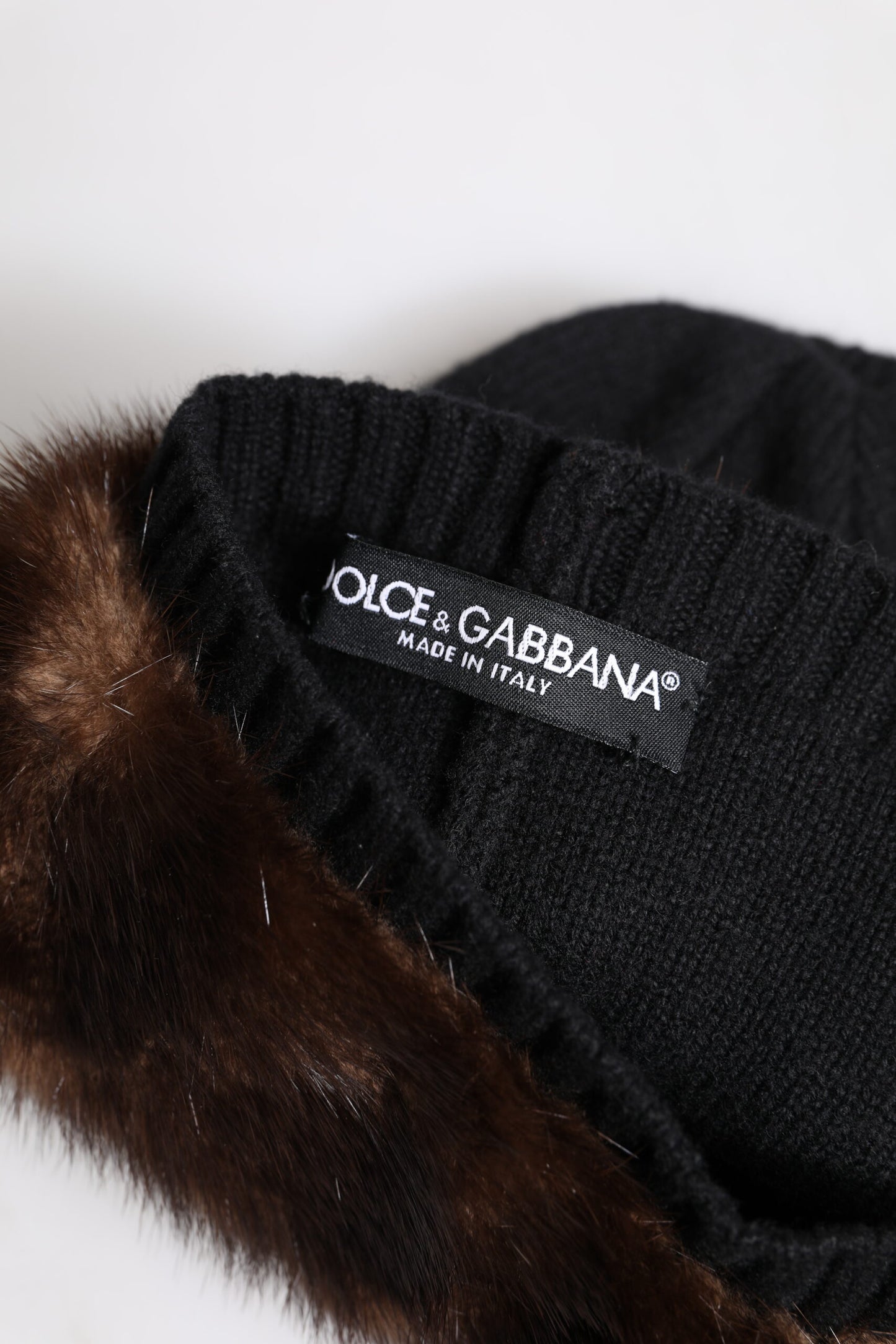 Black Fur Embellish Knitted Winter Beanie Hat