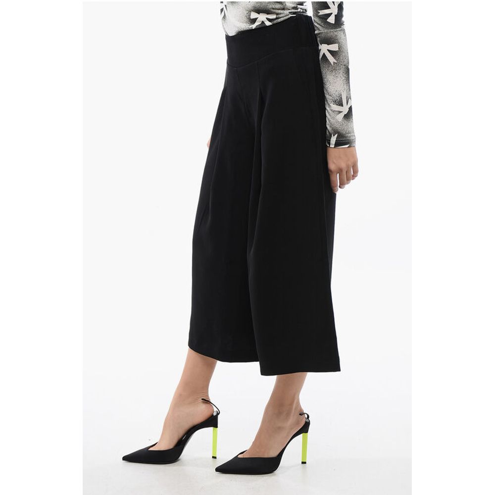 Pleated QUEEN OF THE STREETS High Waisted Pants