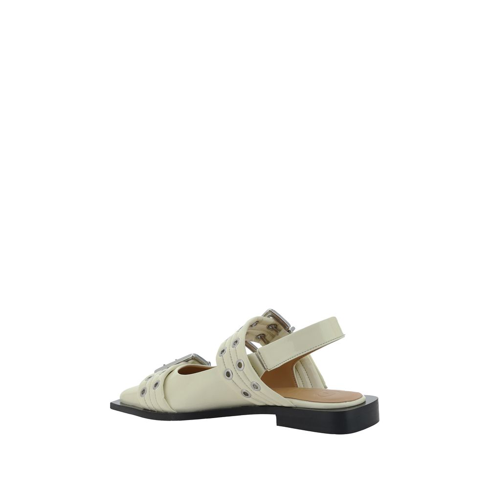 Feminine Pumps