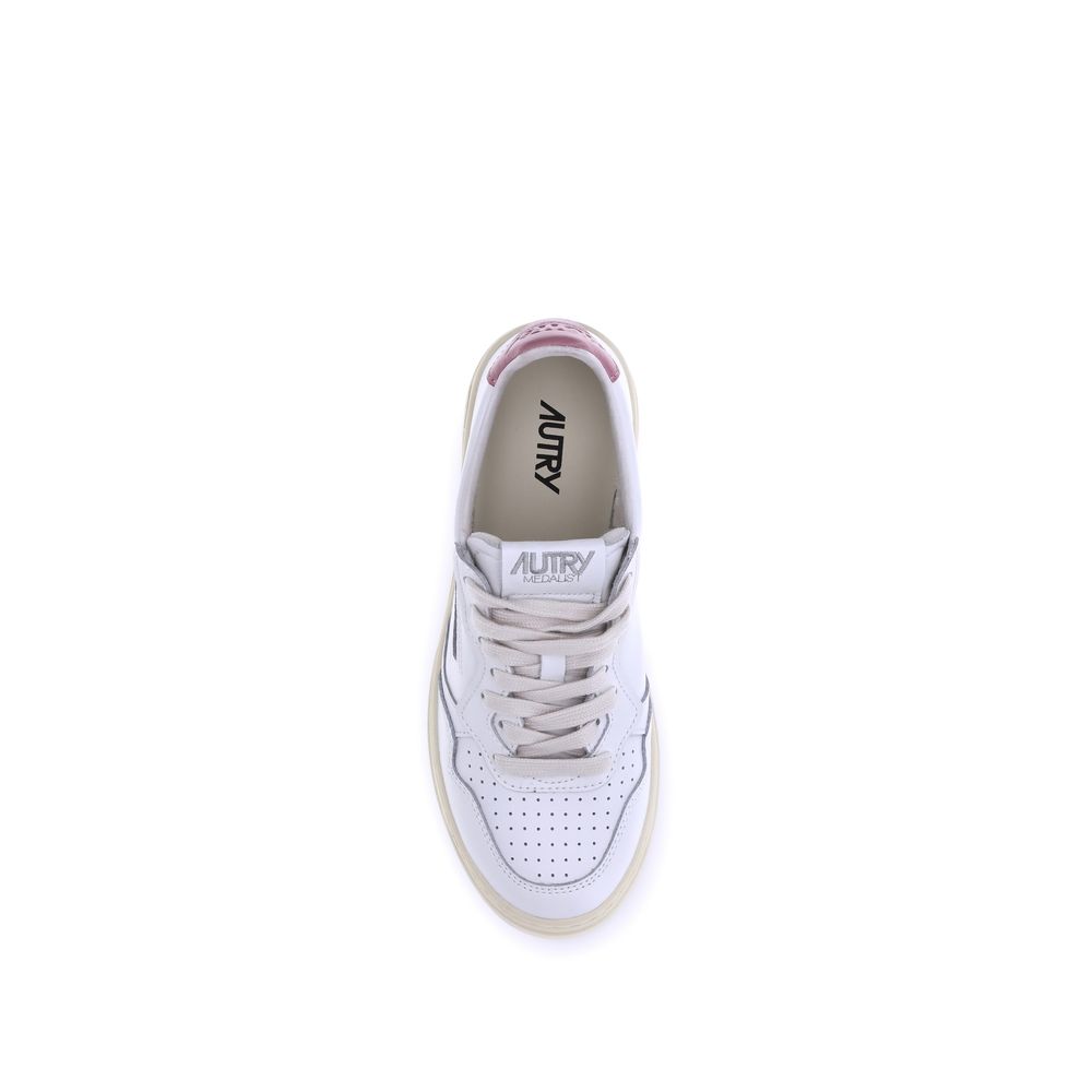 Medalist Low Sneakers
