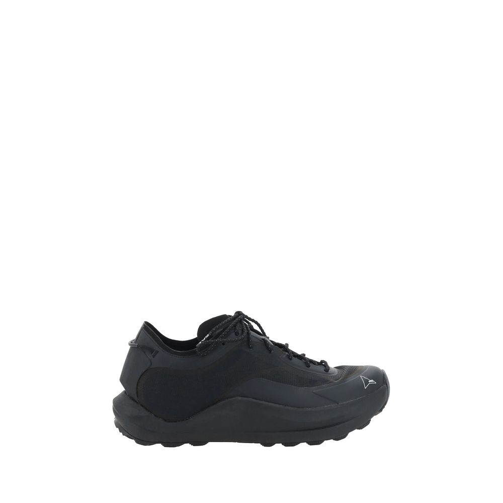 Sella Sneakers