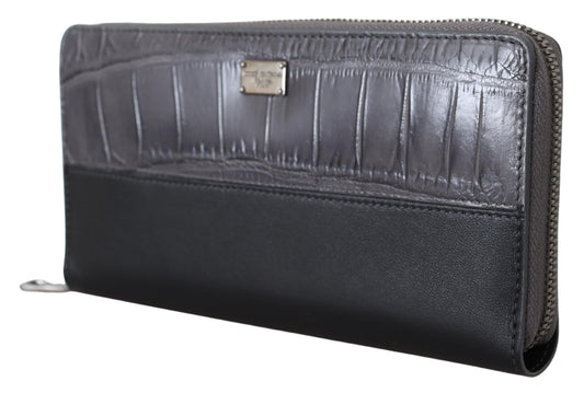 Elegant Textured Leather Zip-Around Wallet