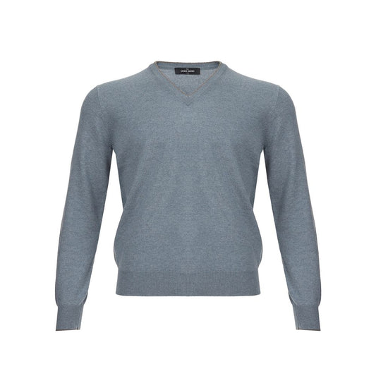 Elegant Cashmere Sweater in Chic Gray