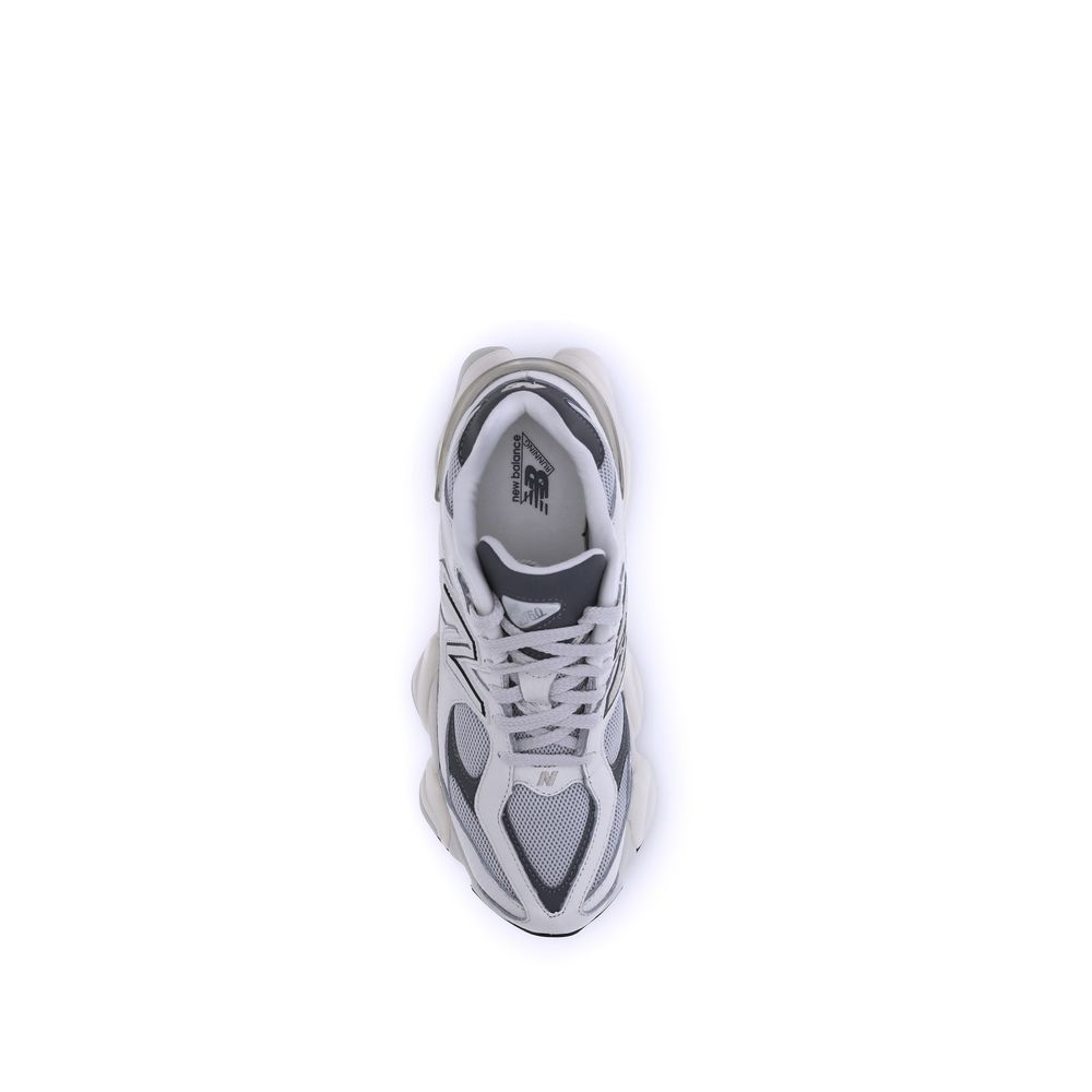 9060 Sneakers