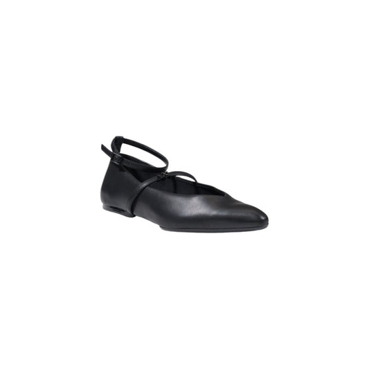 Black Polyester Platform
