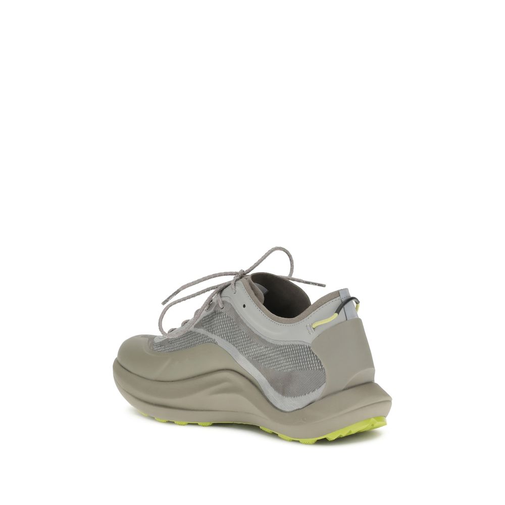 Sella Sneakers