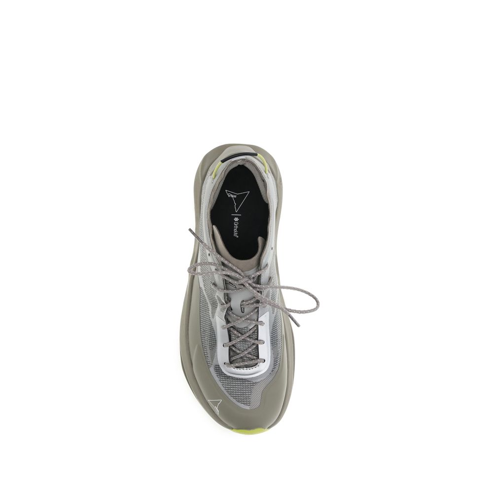 Sella Sneakers