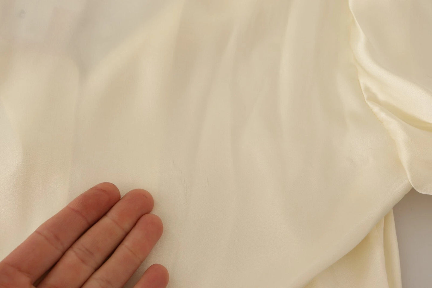 Blouse Off White Silk Short Sleeves V-neck Top